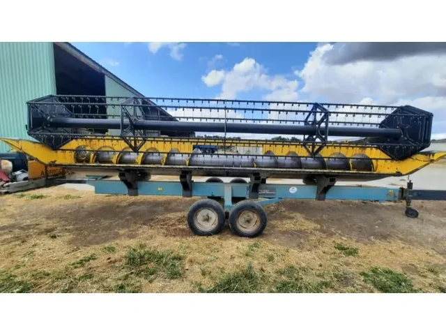 Occasion New Holland CPE732 à ANTIGNY chez Groupe OUVRARD