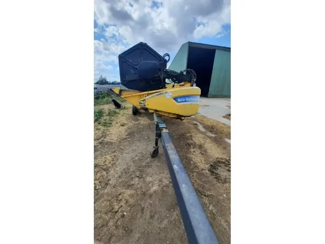 Occasion New Holland CPE732 à ANTIGNY chez Groupe OUVRARD