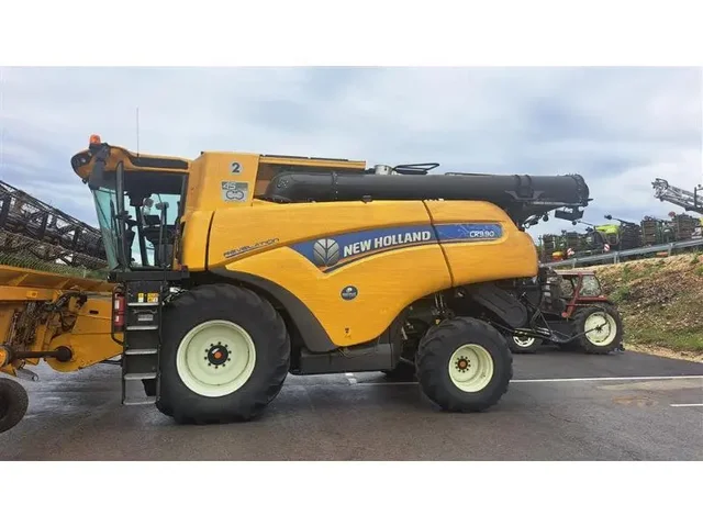Occasion New Holland CR9-90 à ANTIGNY chez Groupe OUVRARD
