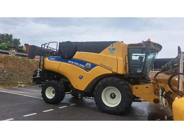 Occasion New Holland CR9-90 à ANTIGNY chez Groupe OUVRARD