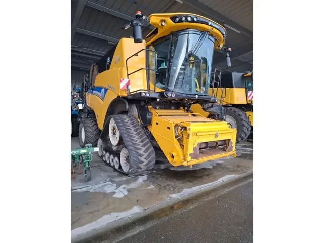 Occasion New Holland CR9-90ST à ANTIGNY chez Groupe OUVRARD