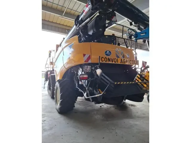 Occasion New Holland CR9-90ST à ANTIGNY chez Groupe OUVRARD