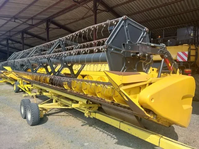 Occasion New Holland CR9070 à ANTIGNY chez Groupe OUVRARD