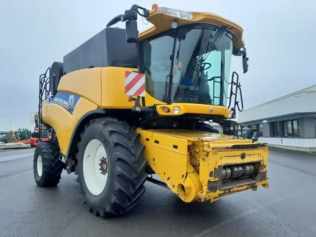 Occasion New Holland CR9070 à ANTIGNY chez Groupe OUVRARD
