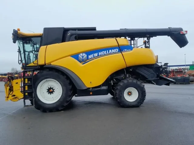 Occasion New Holland CR9070 à ANTIGNY chez Groupe OUVRARD