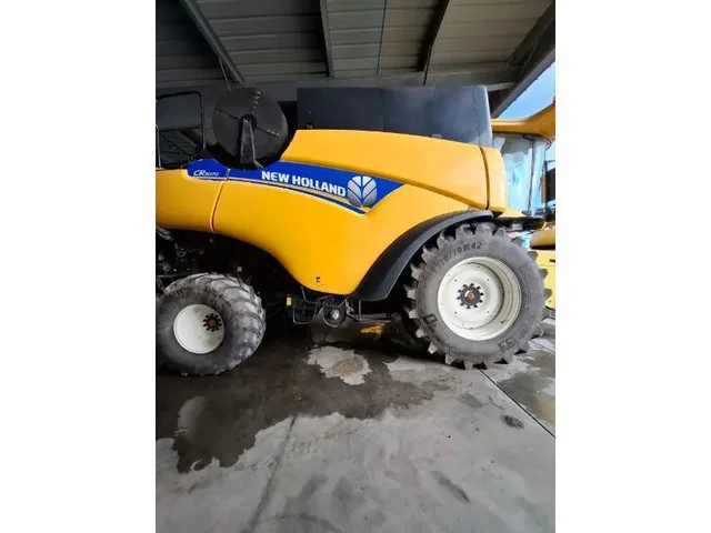 Occasion New Holland CR9070 à ANTIGNY chez Groupe OUVRARD