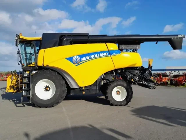 Occasion New Holland CR9080 à ANTIGNY chez Groupe OUVRARD