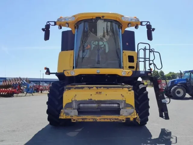 Occasion New Holland CR980 à ANTIGNY chez Groupe OUVRARD