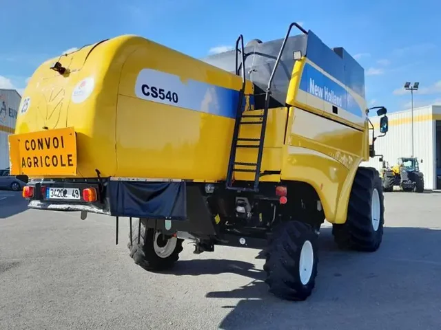 Occasion New Holland CS540RS à ANTIGNY chez Groupe OUVRARD
