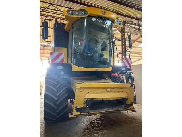 Occasion New Holland CX5090 à ANTIGNY chez Groupe OUVRARD