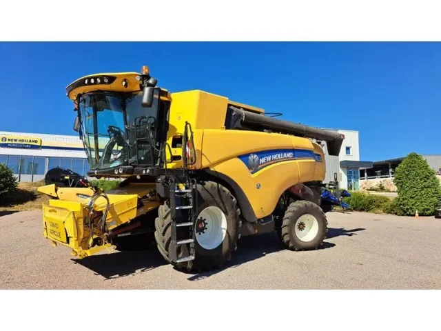 Occasion New Holland CX8-70 à ANTIGNY chez Groupe OUVRARD