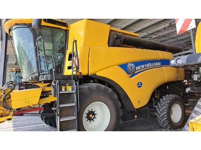 Occasion New Holland CX8-70 à ANTIGNY chez Groupe OUVRARD