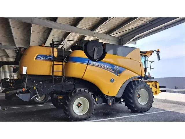 Occasion New Holland CX8-70 à ANTIGNY chez Groupe OUVRARD