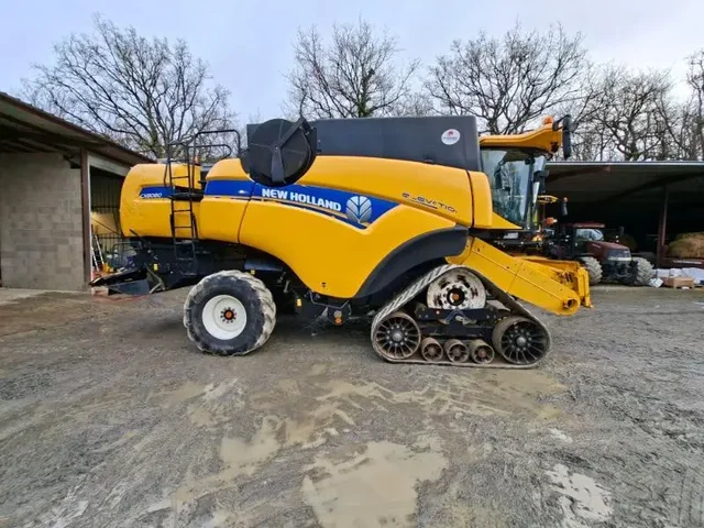 Occasion New Holland CX8080 à ANTIGNY chez Groupe OUVRARD