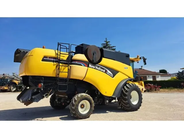 Occasion New Holland CX820 à ANTIGNY chez Groupe OUVRARD