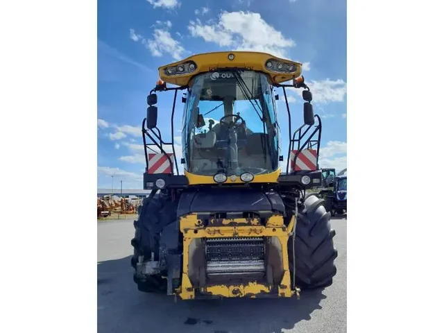 Occasion New Holland FR450 à ANTIGNY chez Groupe OUVRARD
