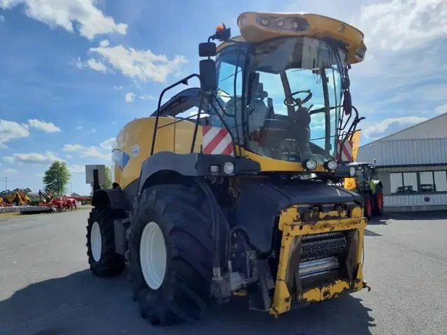 Occasion New Holland FR450 à ANTIGNY chez Groupe OUVRARD