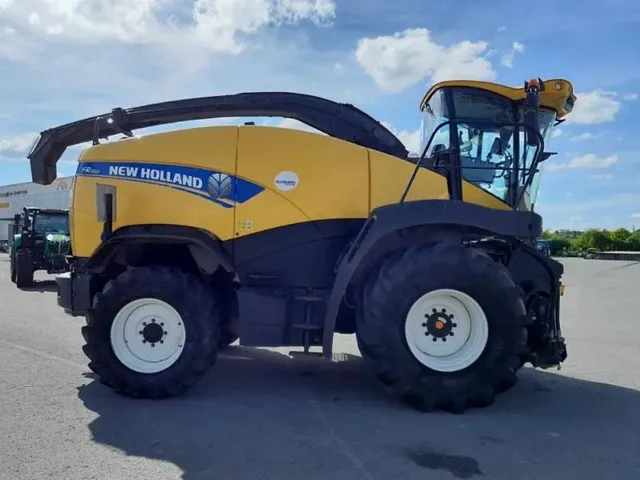Occasion New Holland FR450 à ANTIGNY chez Groupe OUVRARD