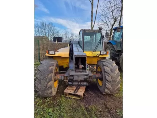 Occasion New Holland LM430 à ANTIGNY chez Groupe OUVRARD