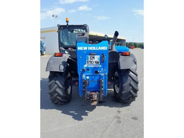 Occasion New Holland LM7-42 à ANTIGNY chez Groupe OUVRARD