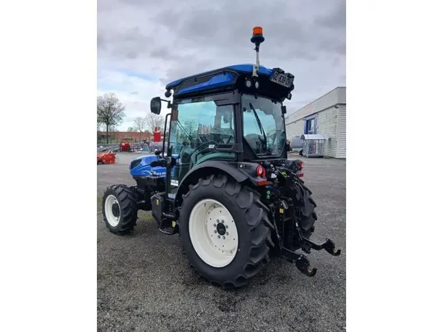 Occasion New Holland T4-100F à ANTIGNY chez Groupe OUVRARD