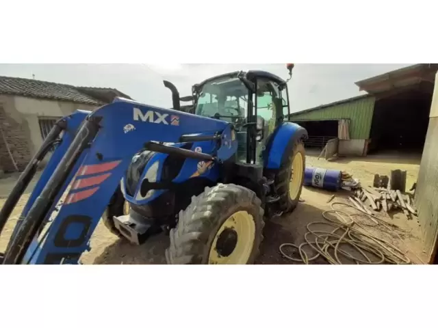 Occasion New Holland T5-100EC à ANTIGNY chez Groupe OUVRARD