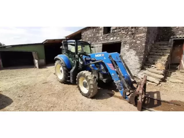 Occasion New Holland T5-100EC à ANTIGNY chez Groupe OUVRARD