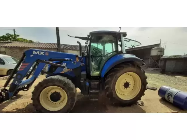 Occasion New Holland T5-100EC à ANTIGNY chez Groupe OUVRARD