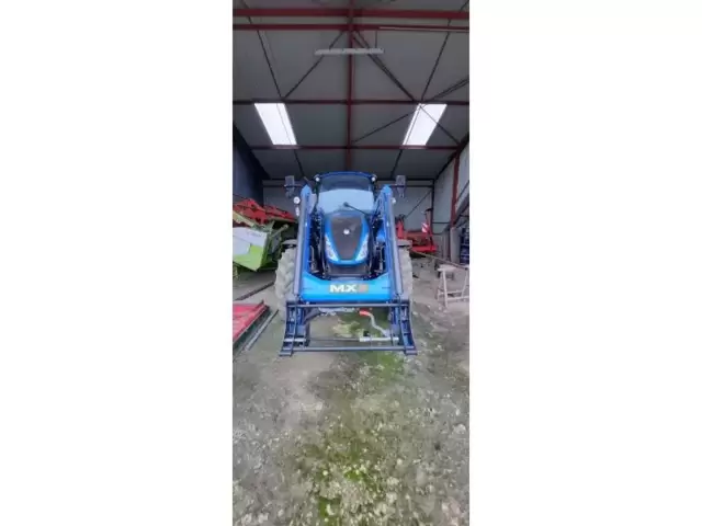 Occasion New Holland T5-100EC à ANTIGNY chez Groupe OUVRARD