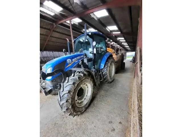 Occasion New Holland T5-105DC à ANTIGNY chez Groupe OUVRARD