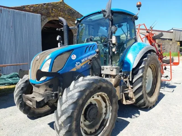 Occasion New Holland T5-110EC à ANTIGNY chez Groupe OUVRARD