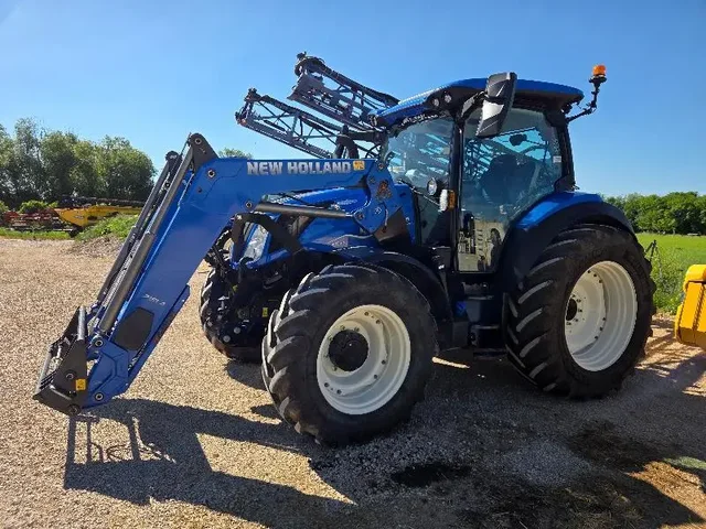 Occasion New Holland T5-120AC à ANTIGNY chez Groupe OUVRARD