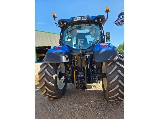 Occasion New Holland T5-120AC à ANTIGNY chez Groupe OUVRARD