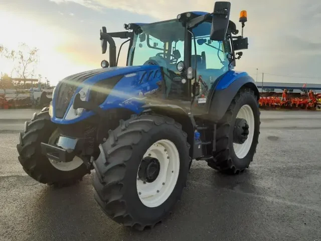 Occasion New Holland T5-140DY à ANTIGNY chez Groupe OUVRARD