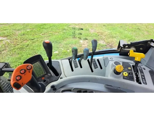 Occasion New Holland T6-125S à ANTIGNY chez Groupe OUVRARD