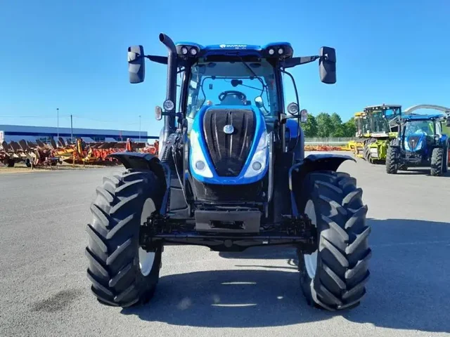 Occasion New Holland T6-145E à ANTIGNY chez Groupe OUVRARD