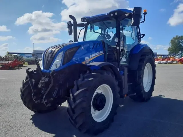 Occasion New Holland T6-145EC à ANTIGNY chez Groupe OUVRARD