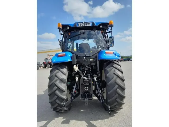 Occasion New Holland T6-155AC à ANTIGNY chez Groupe OUVRARD