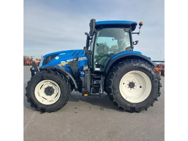 Occasion New Holland T6-155DY à ANTIGNY chez Groupe OUVRARD