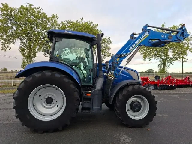 Occasion New Holland T6-180DY à ANTIGNY chez Groupe OUVRARD