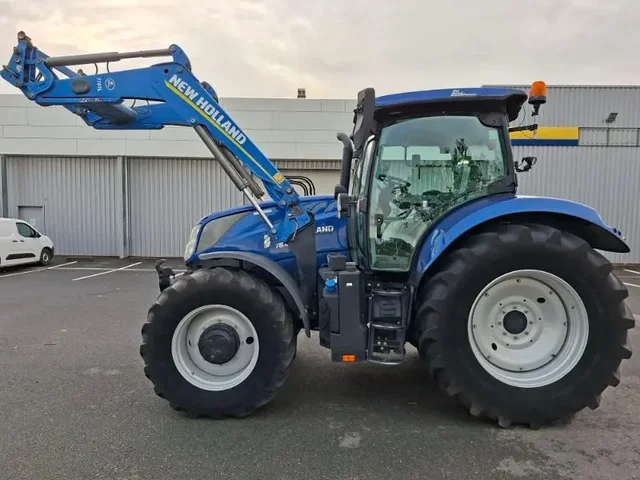 Occasion New Holland T6-180DY à ANTIGNY chez Groupe OUVRARD