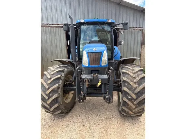 Occasion New Holland T6070E à ANTIGNY chez Groupe OUVRARD
