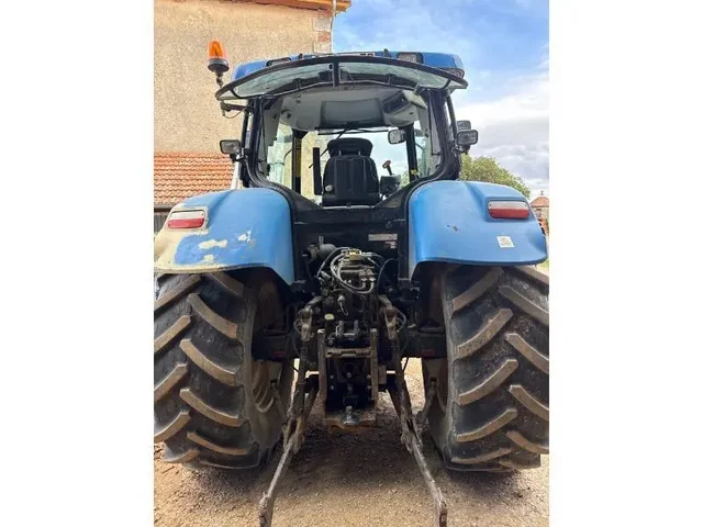 Occasion New Holland T6070E à ANTIGNY chez Groupe OUVRARD