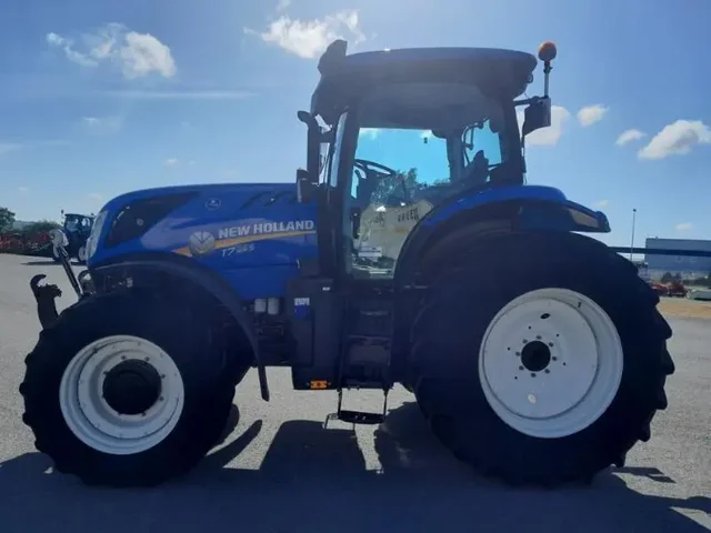 Occasion New Holland T7-165S à ANTIGNY chez Groupe OUVRARD