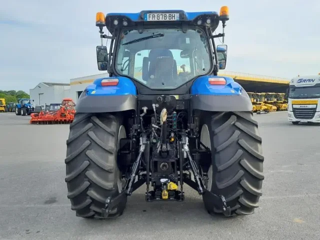 Occasion New Holland T7-165S à ANTIGNY chez Groupe OUVRARD