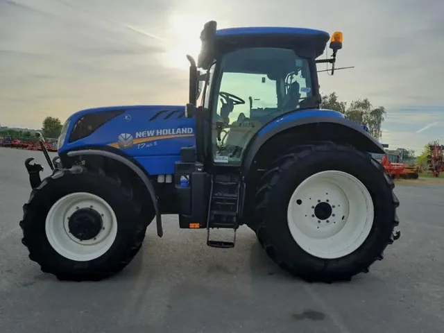 Occasion New Holland T7-165S à ANTIGNY chez Groupe OUVRARD