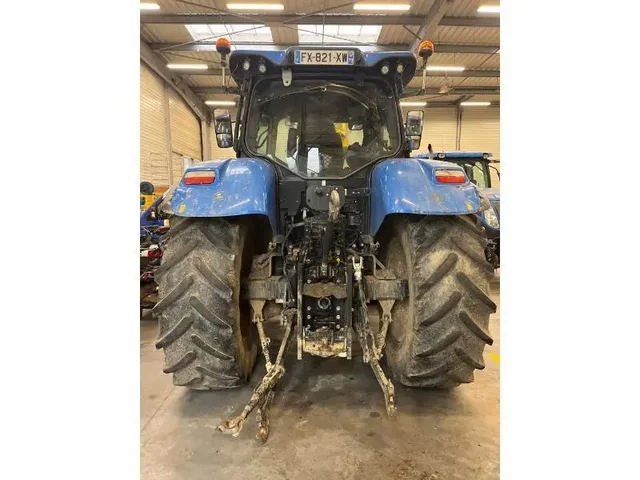 Occasion New Holland T7-175PC-SW à ANTIGNY chez Groupe OUVRARD