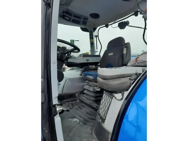 Occasion New Holland T7-175PC-SW à ANTIGNY chez Groupe OUVRARD