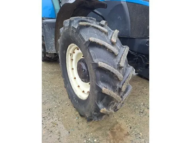 Occasion New Holland T7-185PC à ANTIGNY chez Groupe OUVRARD