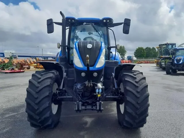 Occasion New Holland T7-190PC-SW à ANTIGNY chez Groupe OUVRARD